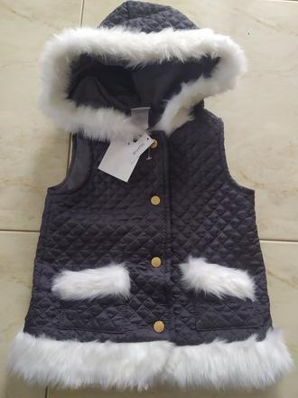 Vesta bez rukávov nová, 104