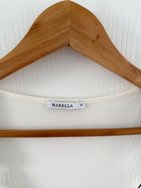 Elegantná blúzka top marella s 3d kvetmi, m