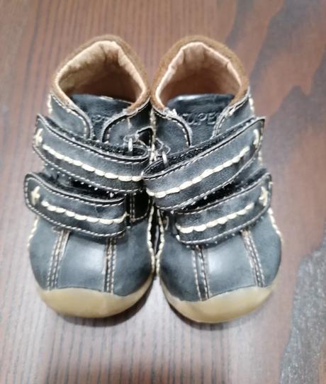 Modré topánočky, 18