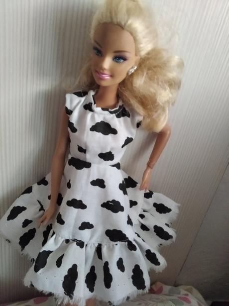 Šaty pre barbie,