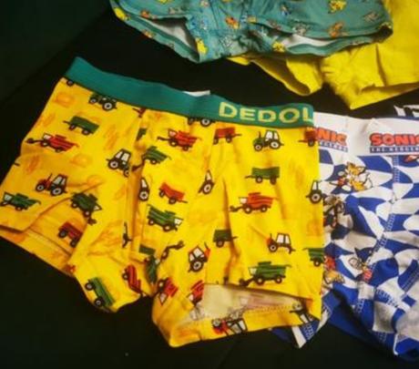 7ks boxeriek v.122/128 pokemon, sonic, h&m,122