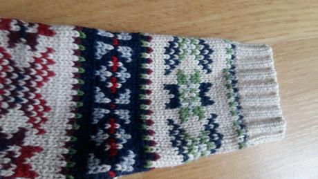 Vianocny svetrik + ciapocka, 74