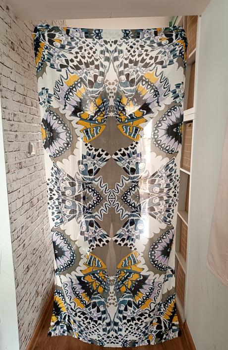 Krásna dámska šatka, stradivarius