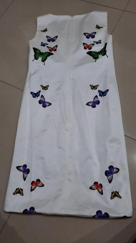 Šaty motylove, 40