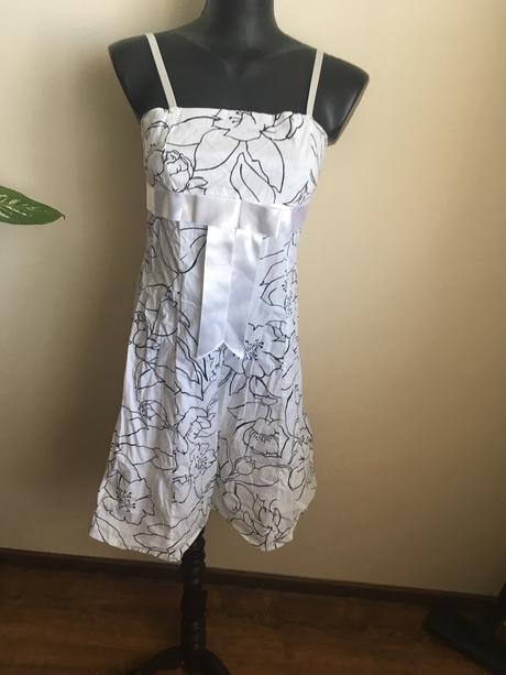 Letné biele saty, s