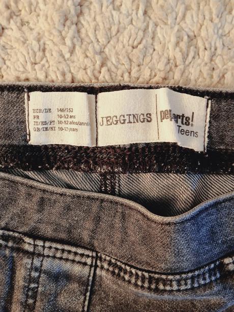 Elastické jeggins, pepperts,146