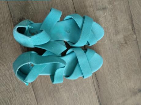 Tyrkysové sandále na platforme, 39