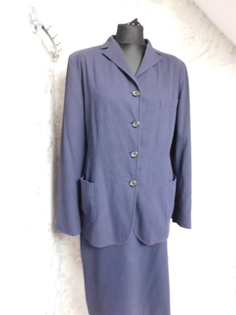 Luxusny elegantny kostym, 40