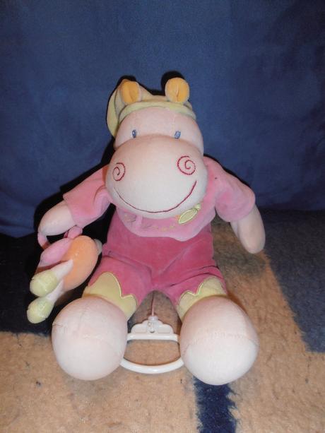 Hrajúci hrošík nattou + spirala na postielku,