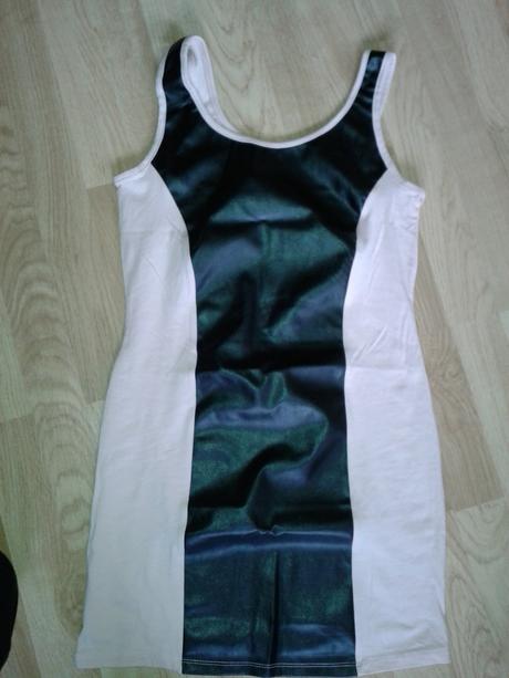 Šaty s koženkou, l