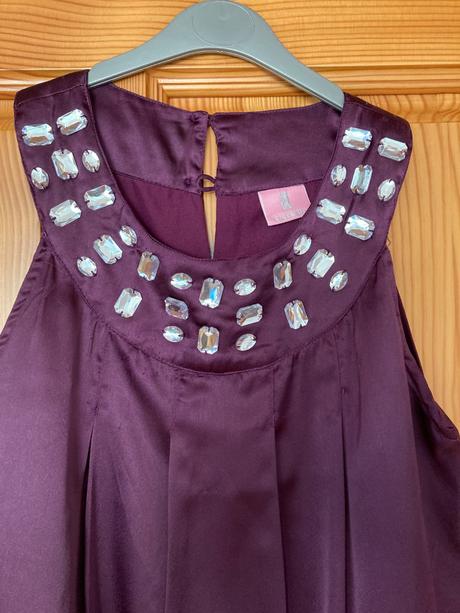 Fialové šaty, cherokee,146