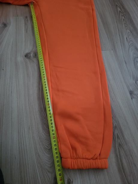 3ks tepláky nové, xs