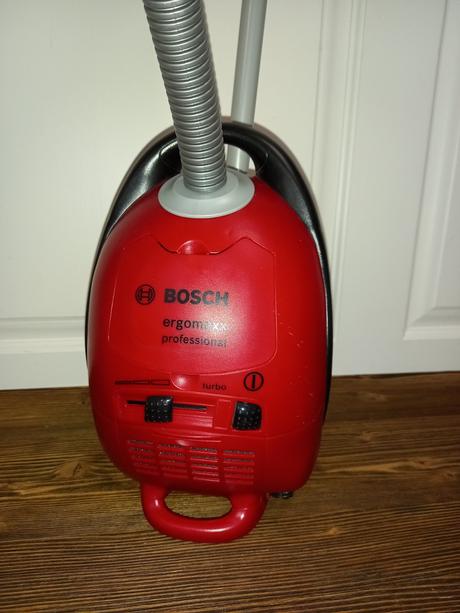 Vysávač bosch, 
