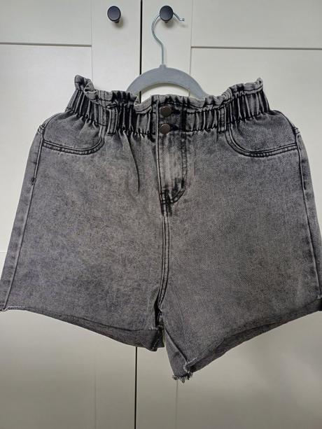 Kratasy, 40