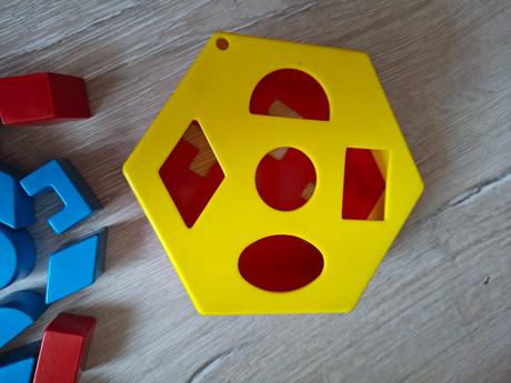 Hračka na zakladanie,