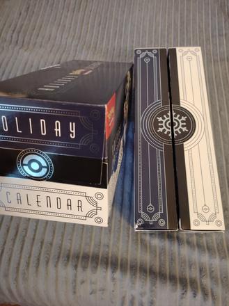 Pokémon adventný kalendár obal, prípadne aj náplň,