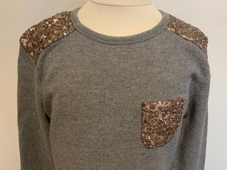 Benetton mikina s flitrami, 158