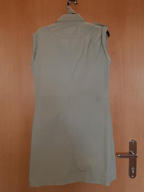 Šaty bez rukávov, m