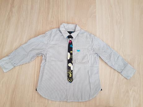 Kosela s kravatou, next,104