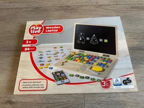 Dreveny notebook playtive, 