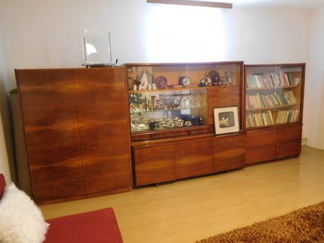 Sekretár alebo skrine po babke, 