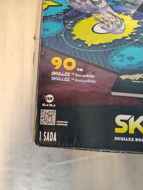 Zberateľská hra roxx skullzz 2012, imperial toy, 