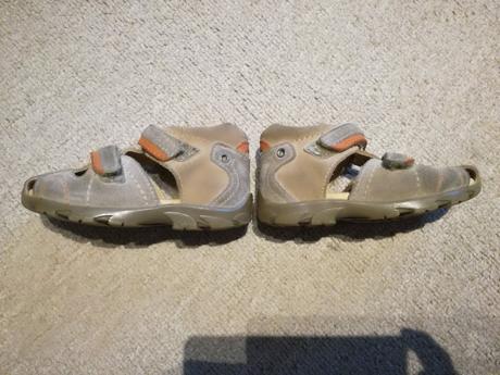 Sandálky, elefanten,23