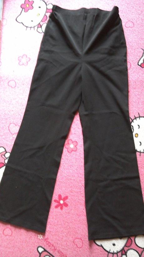 Čierne nohavice, 36