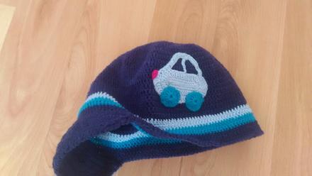 Háčkovaná čiapka so šiltom, 98