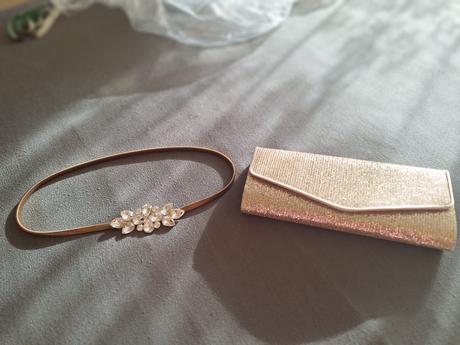 Spoločenské šaty, 42