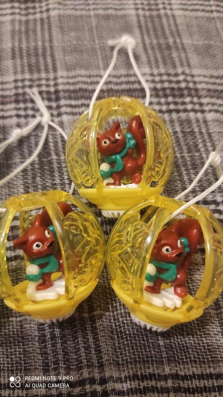 Kinder vianočné ozdoby,