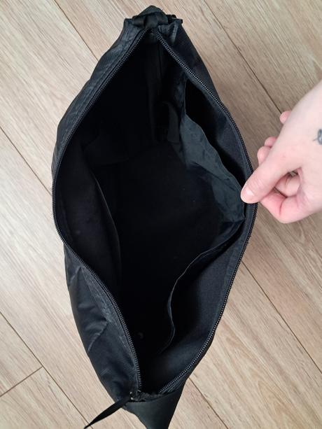 Taska pinkie, pinkie