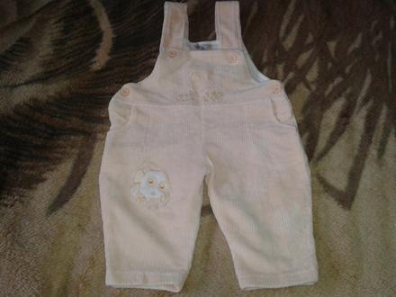 Marhulove nohavky, 62