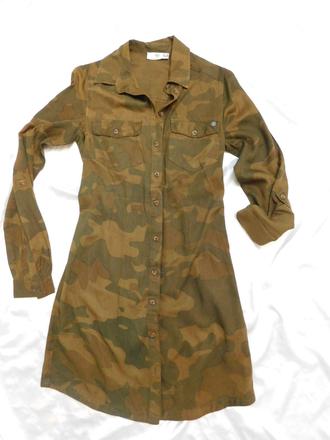 Trendy military šaty, 32