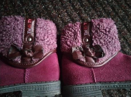 Semišové čižmy s mašličkou, 22