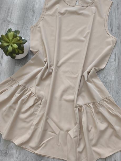 Dámska bežové šaty, l