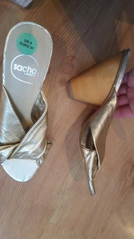 Zlaté sandále č.37, 37