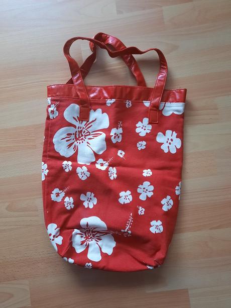 Dámska látková kabelka, 