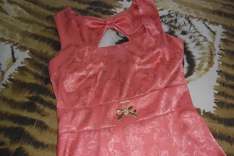 Spoločenské šaty, m