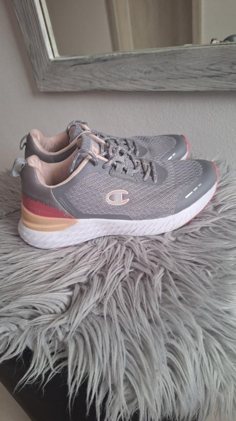 Tenisky top stav, champion,36