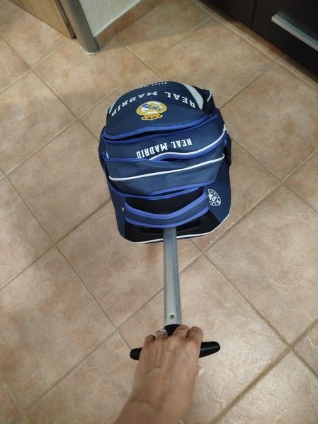 Školská taška na kolieskach, 