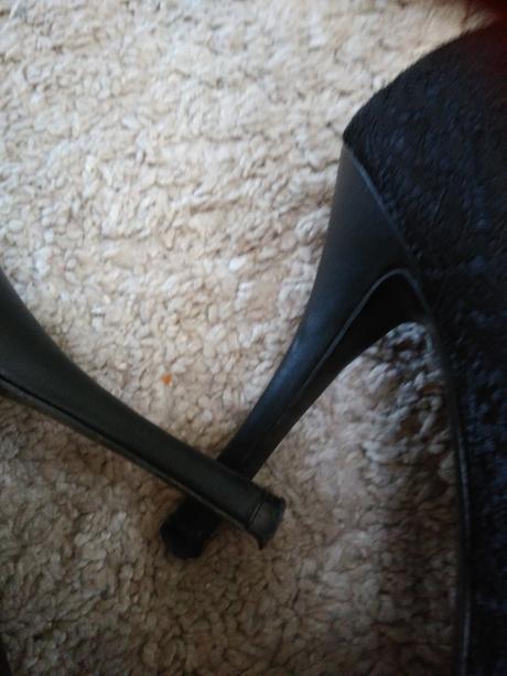 Damske lodicky cipkovane, 40