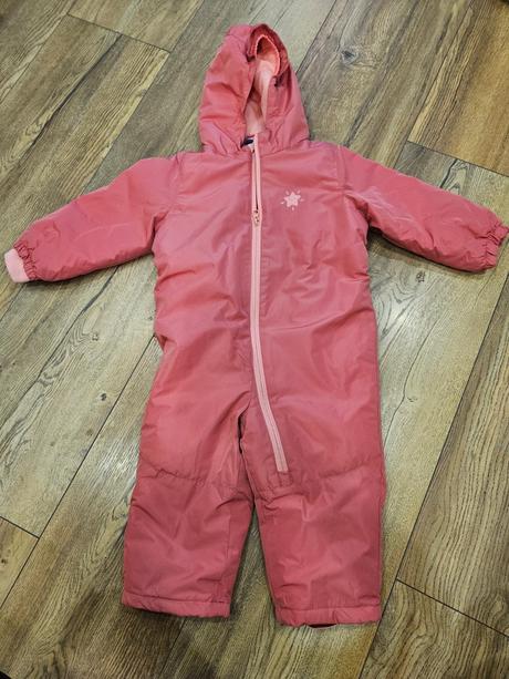 Overal na zimu, lupilu,92