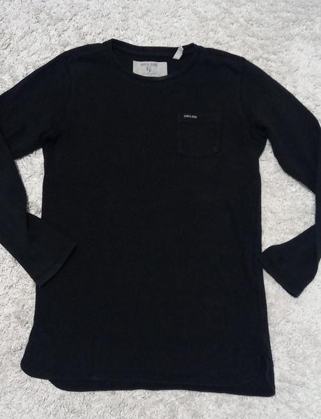 Tenký pulóver, 146