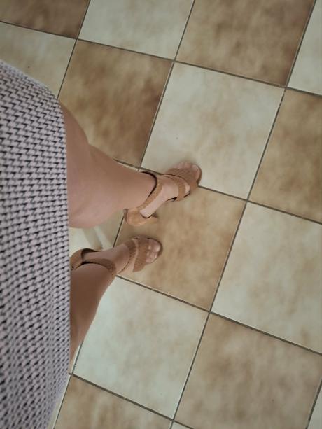 Sandalky, 39