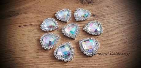 Štrasové srdiečka,