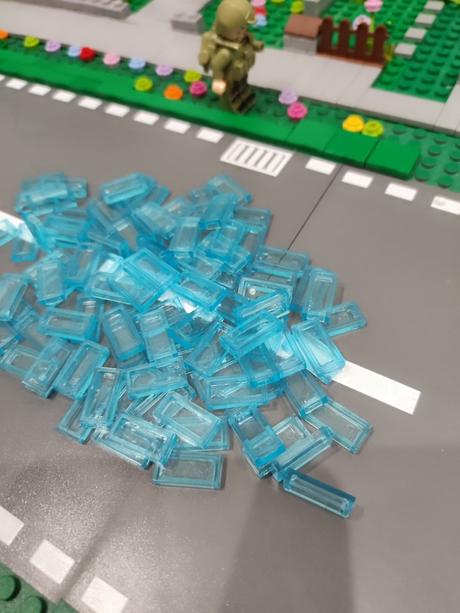 Stavebnica 1x2 modrá transparentná 50ks, 