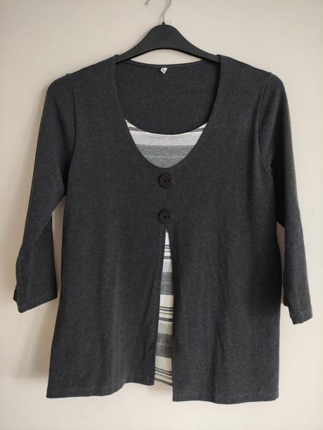 Elegantné tričko, 42