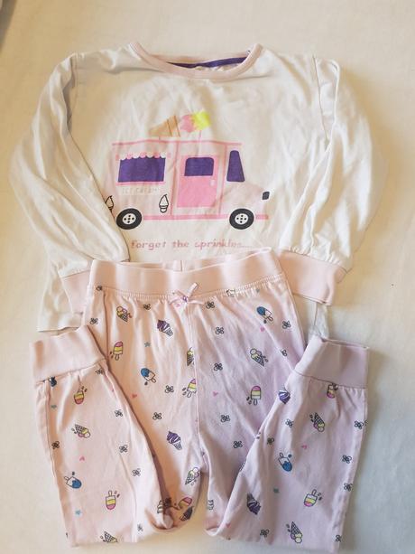 Pyzamko na 3 roky, reserved,104