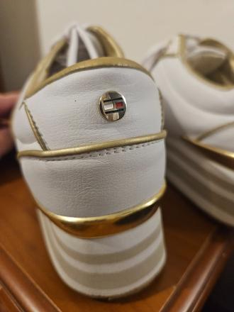 Botasky, tommy hilfiger,39